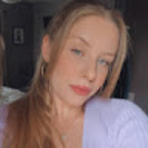 Meet your Posher, Cecilia